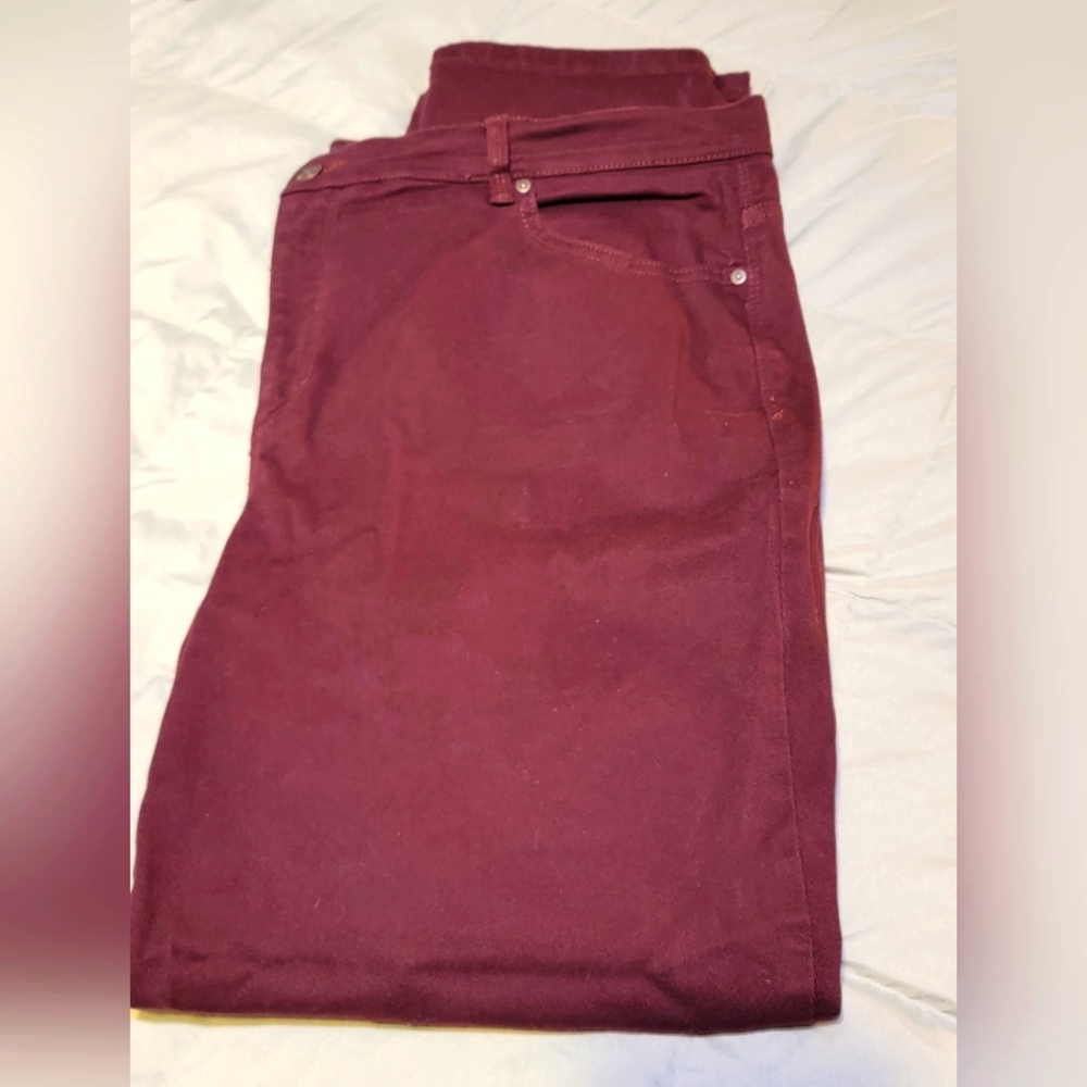 Gloria Vanderbilt 'Amanda' Maroon Jeans 18W